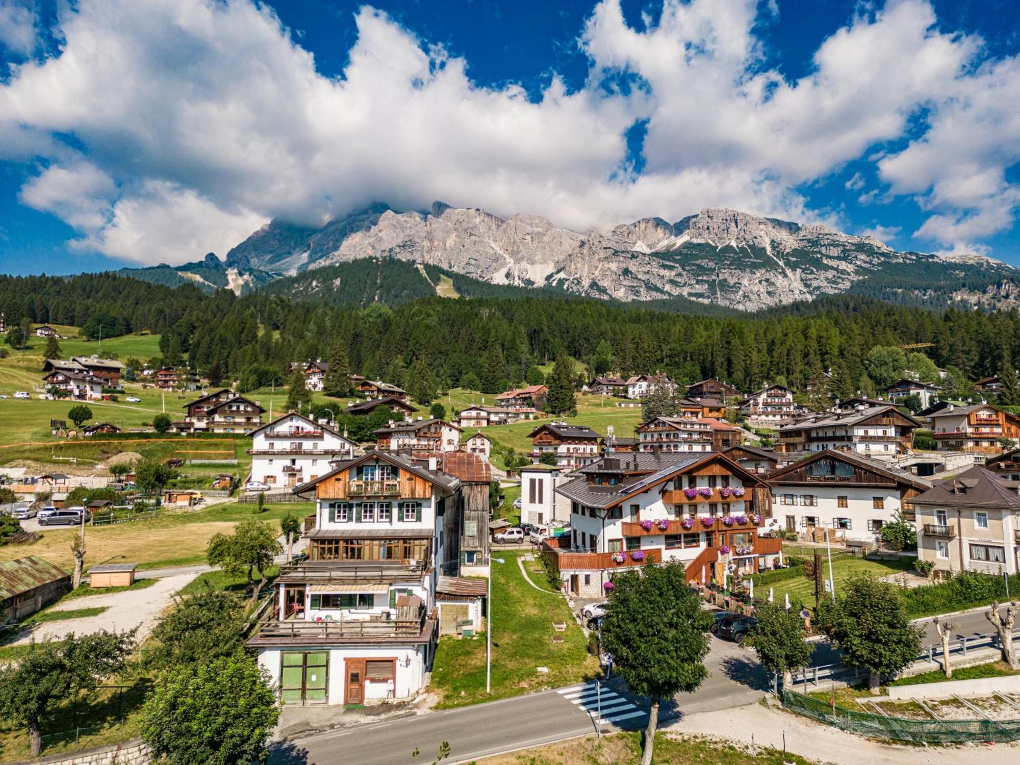 Hotel Da Beppe Sello Cortina d'Ampezzo Exterior photo